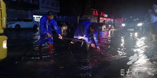 北流城区大雨最新爆料,最新现场爆料直击！